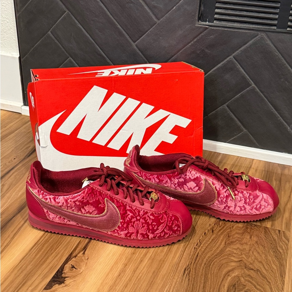 Nike Women's Classic Cortez SE ‘Velvet Crush’ Red Sneakers size 8